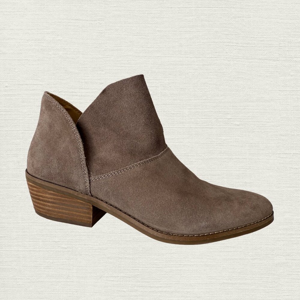 Lucky Brand Fahmida suede booties tan beige gray heeled cowgirl boho